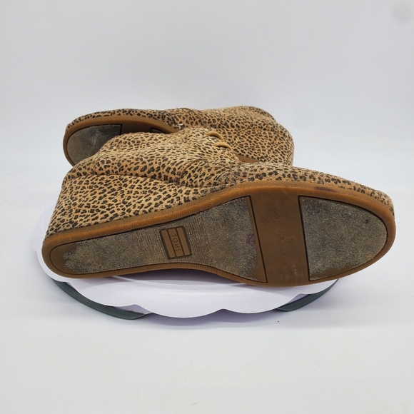 TOMS Shoe Women 8 Leopard Print Desert Wedge Booties - Picture 7 of 8